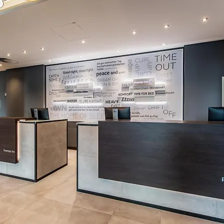 Premier Centre Hotel