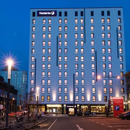 Premier Centre Hotel
