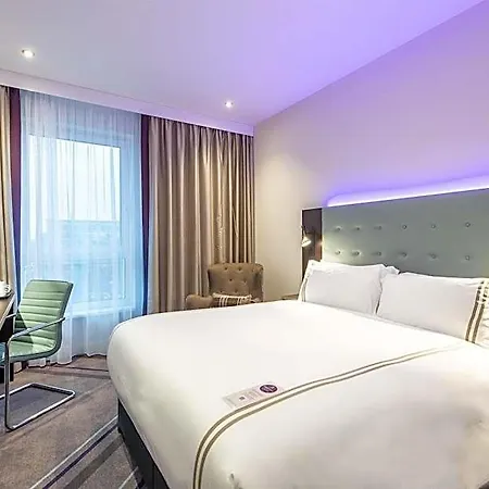 Premier Centre 3*