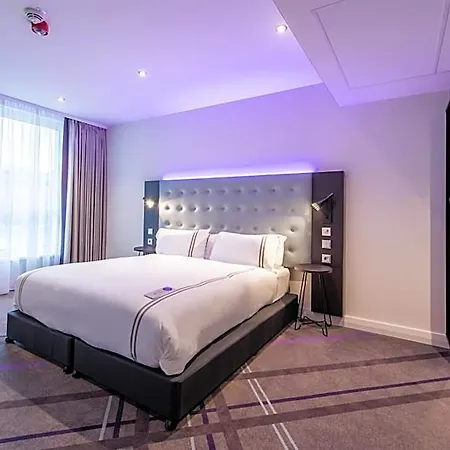 Premier Centre Hotel