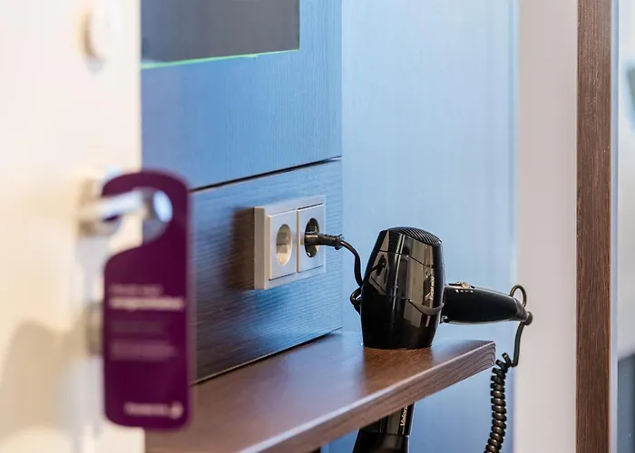 Premier Centre Otel 3*